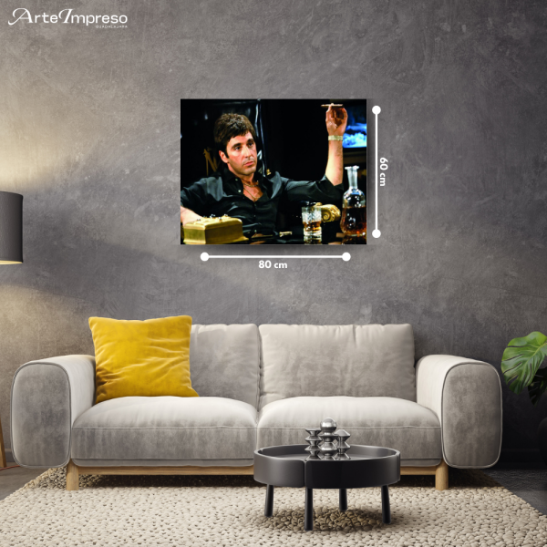 Tony Montana cigarro arriba